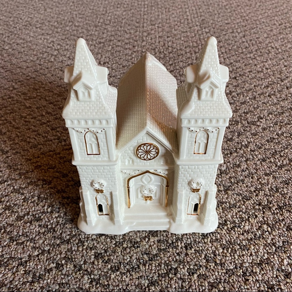 ‼️Vintage Christmas Village Church‼️ - Picture 2 of 5